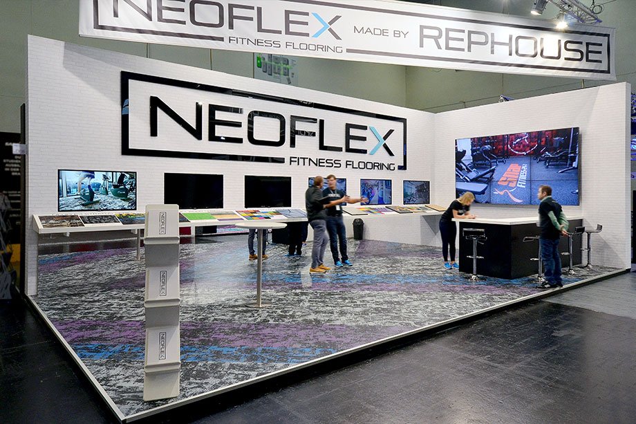 Rephouse Neoflex Messestand Siehr Messebau Imm Koeln 920x613 2