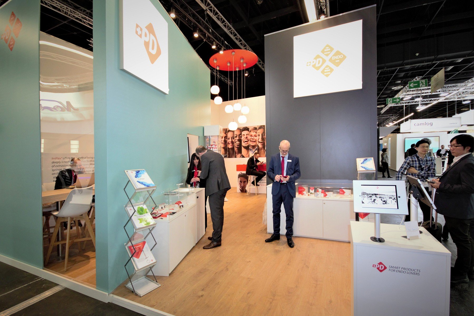 Produits Dentaires Sa Koeln Internationale Dental Show Cologne Messestand Messebau Messebauer 4